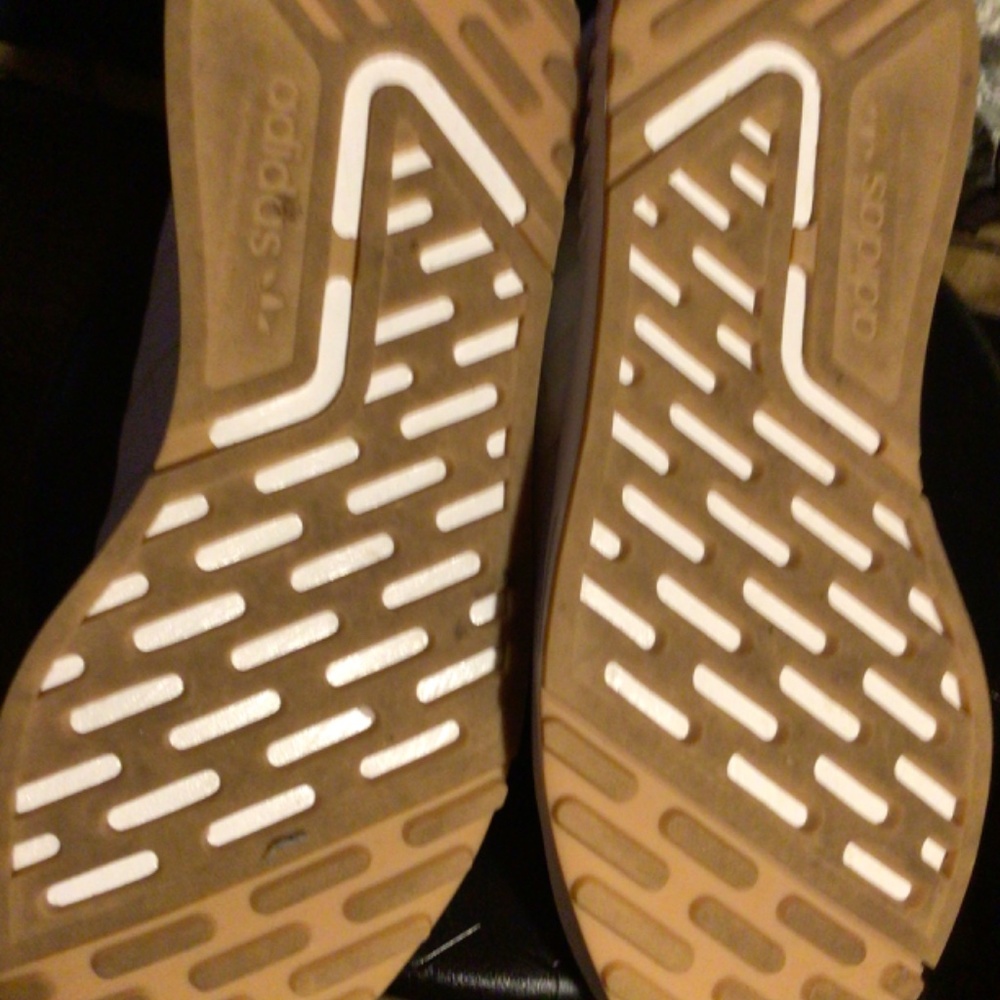 Adidas - Picture 3 of 3